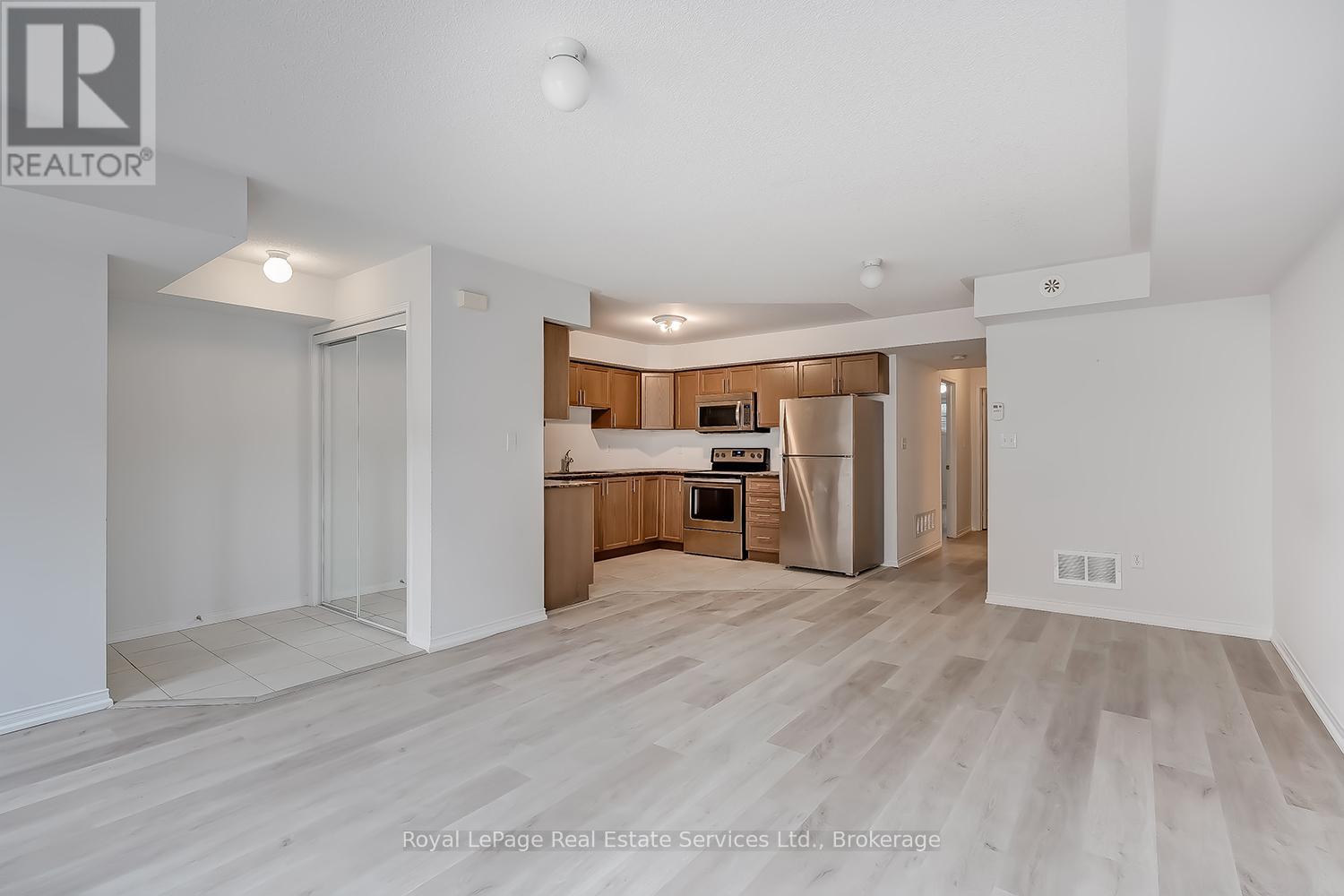 33 - 2480 POST ROAD, Oakville (RO River Oaks), Ontario, L6H0K1 — Photo 7