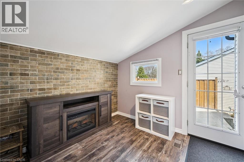 6 SECOND Avenue, Cambridge, Ontario, N1S2B8 — Photo 15