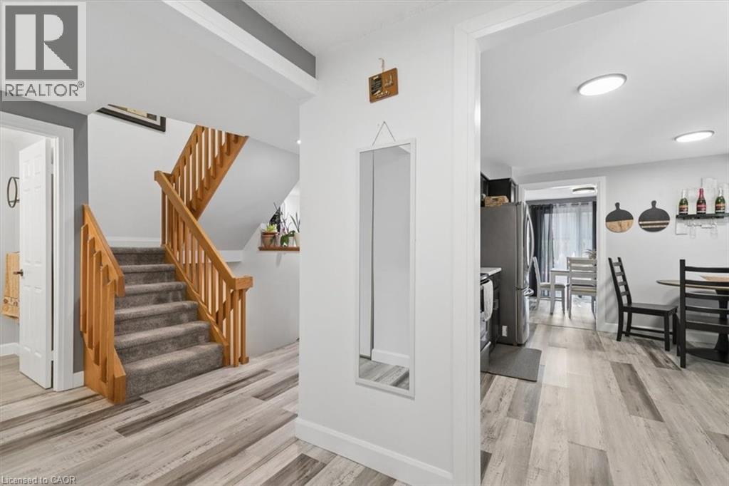 481 BEECHWOOD Drive Unit# 3, Waterloo, Ontario, N2T1H8 — Photo 4