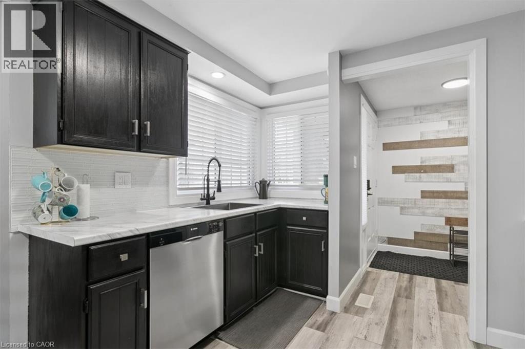 481 BEECHWOOD Drive Unit# 3, Waterloo, Ontario, N2T1H8 — Photo 8