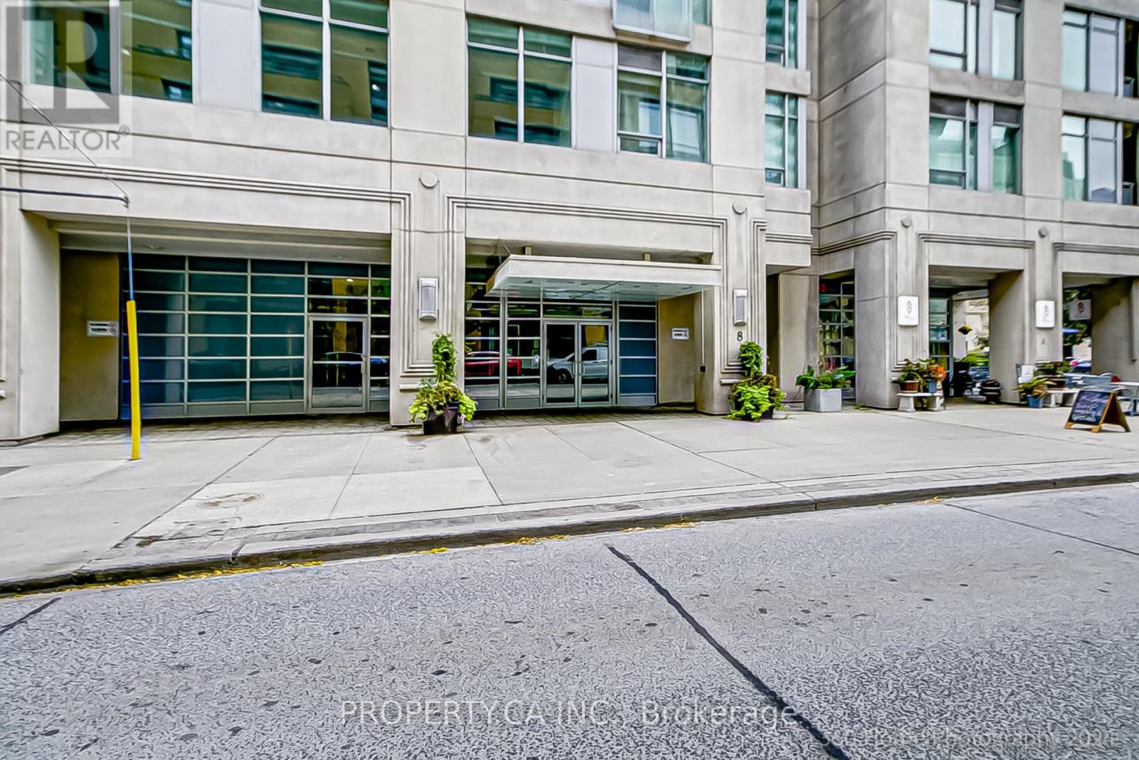 702 - 8 SCOLLARD STREET, Toronto (Annex), Ontario, M5R1M2 — Photo 24