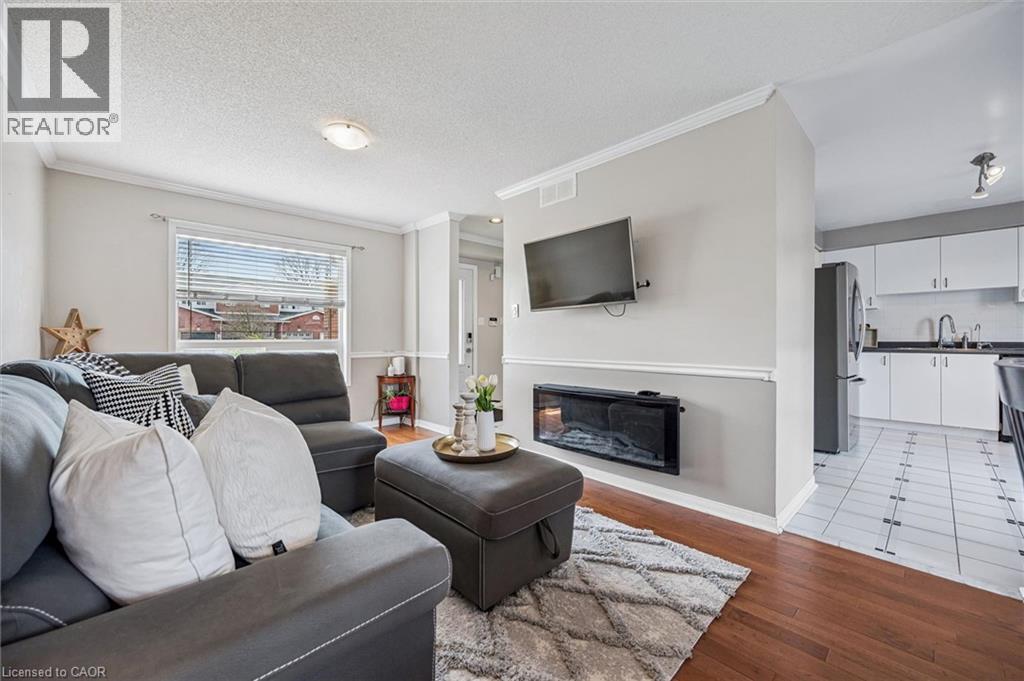 238 LANGLAW Drive, Cambridge, Ontario, N1P1B6 — Photo 11