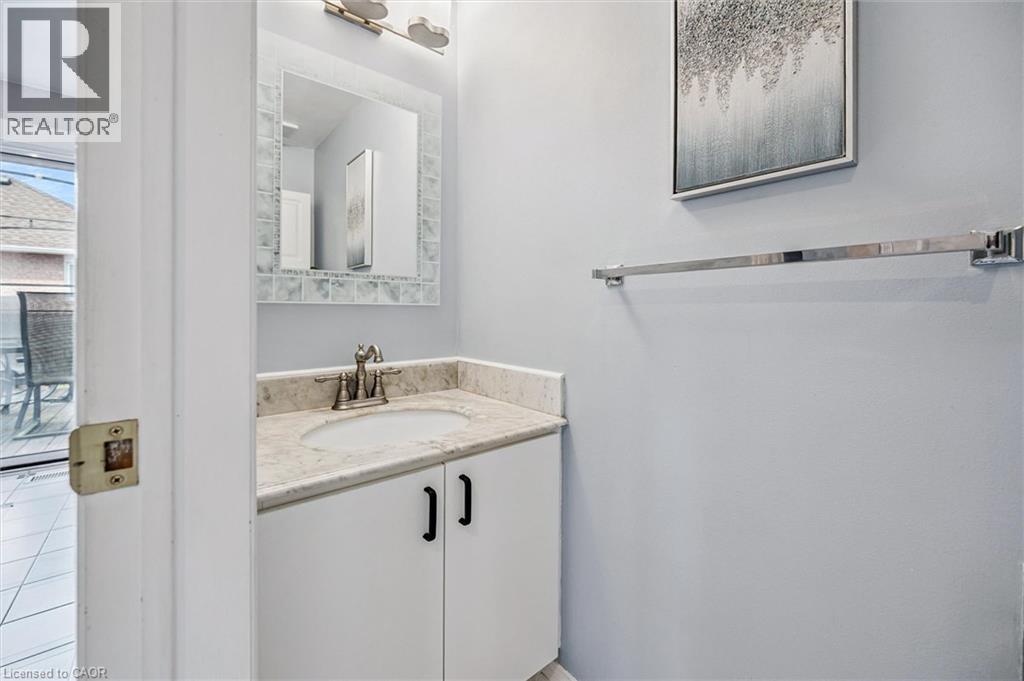 238 LANGLAW Drive, Cambridge, Ontario, N1P1B6 — Photo 19