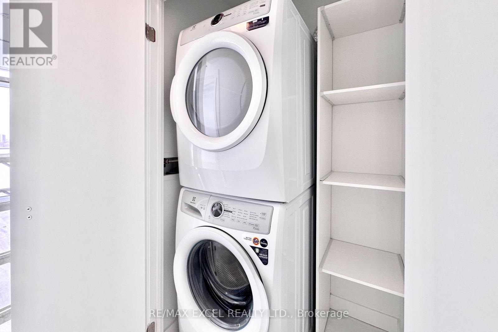 S1113 - 8 OLYMPIC GARDENS, Toronto (Newtonbrook East), Ontario, M2M0B9 — Photo 17