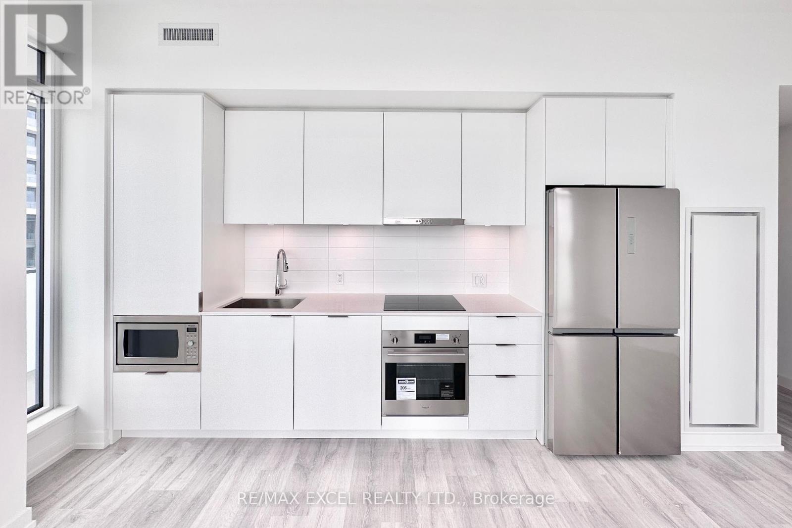 S1113 - 8 OLYMPIC GARDENS, Toronto (Newtonbrook East), Ontario, M2M0B9 — Photo 9