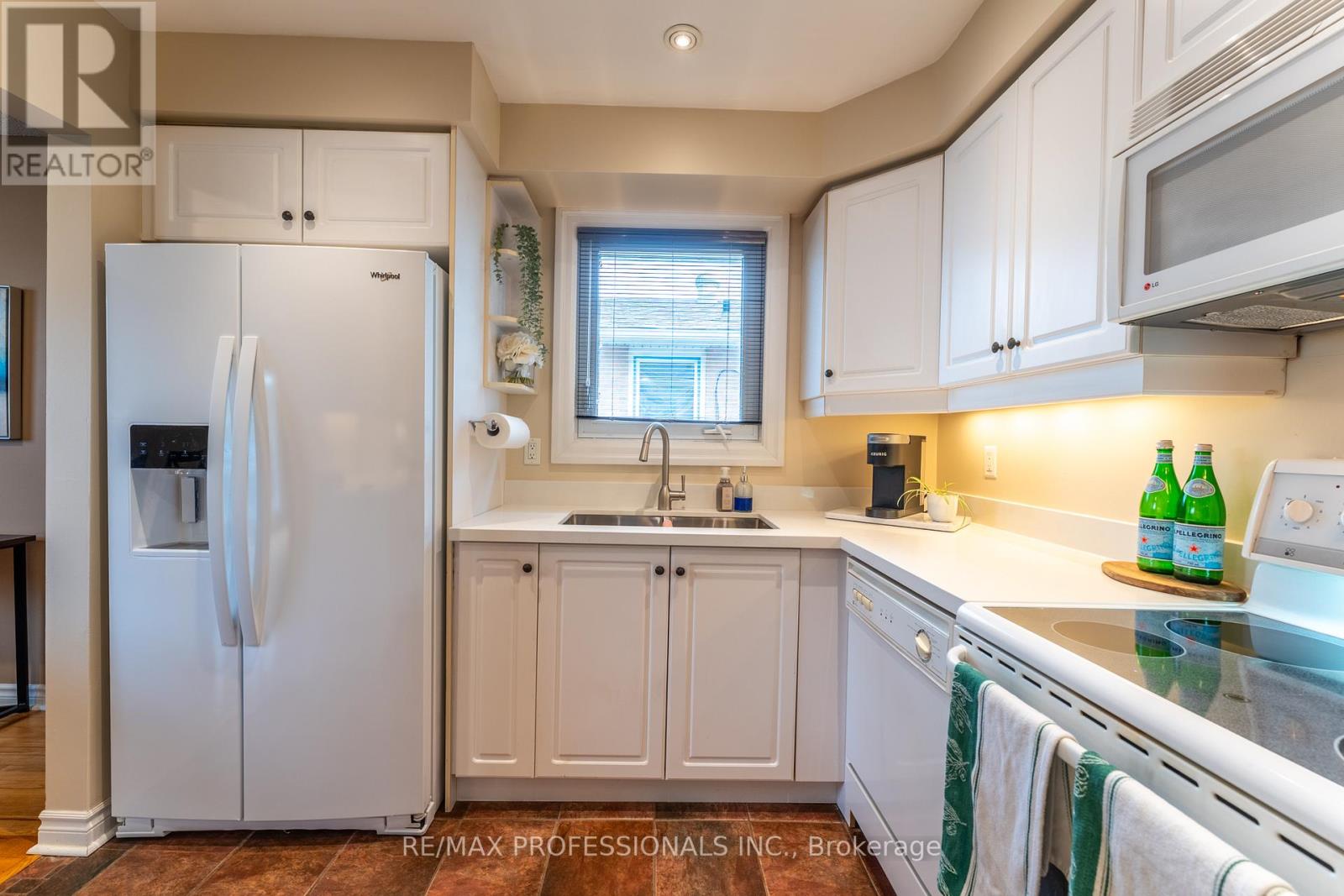 2605 LUNDENE ROAD, Mississauga (Clarkson), Ontario, L5J3Y8 — Photo 13