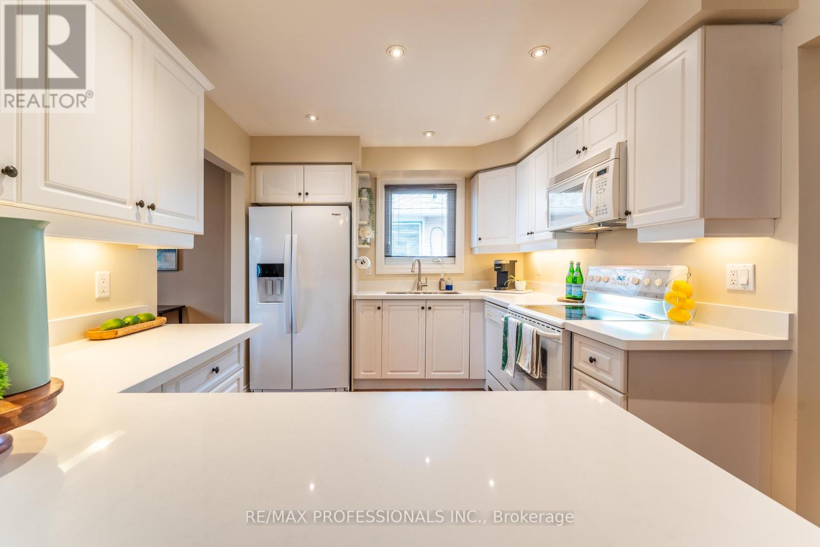 2605 LUNDENE ROAD, Mississauga (Clarkson), Ontario, L5J3Y8 — Photo 16