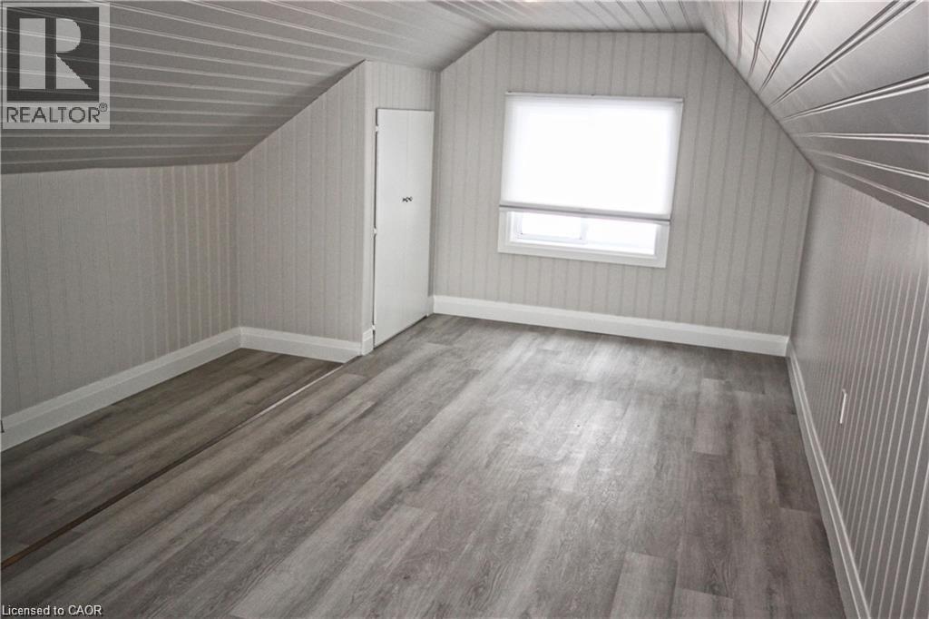 1356 UPPER WELLINGTON Street, Hamilton, Ontario, L9A3S9 — Photo 10