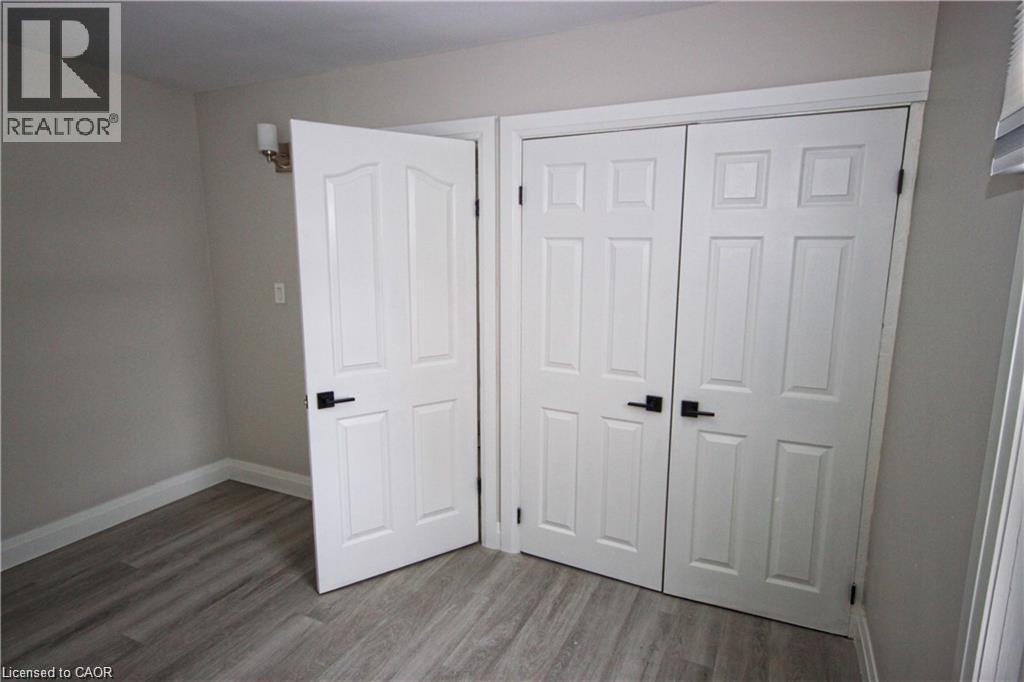 1356 UPPER WELLINGTON Street, Hamilton, Ontario, L9A3S9 — Photo 6