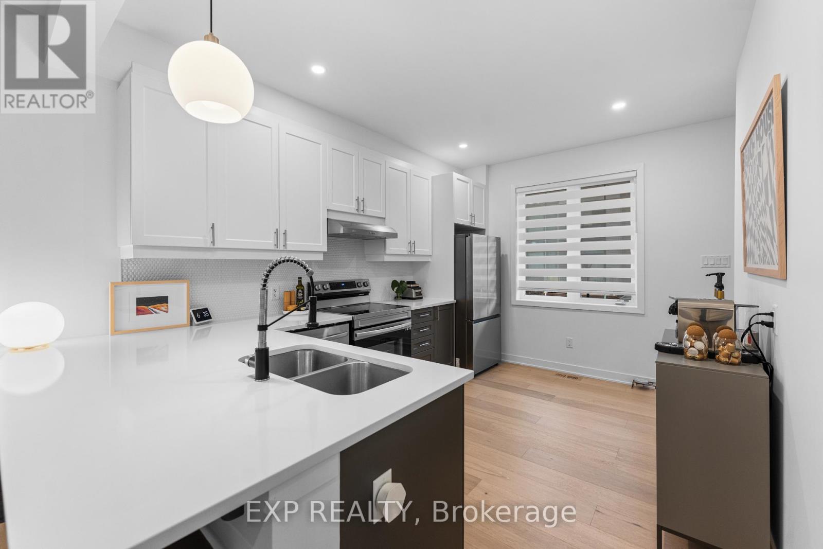 720 HYDRUS PRIVATE, Ottawa, Ontario, K2J7B2 — Photo 18