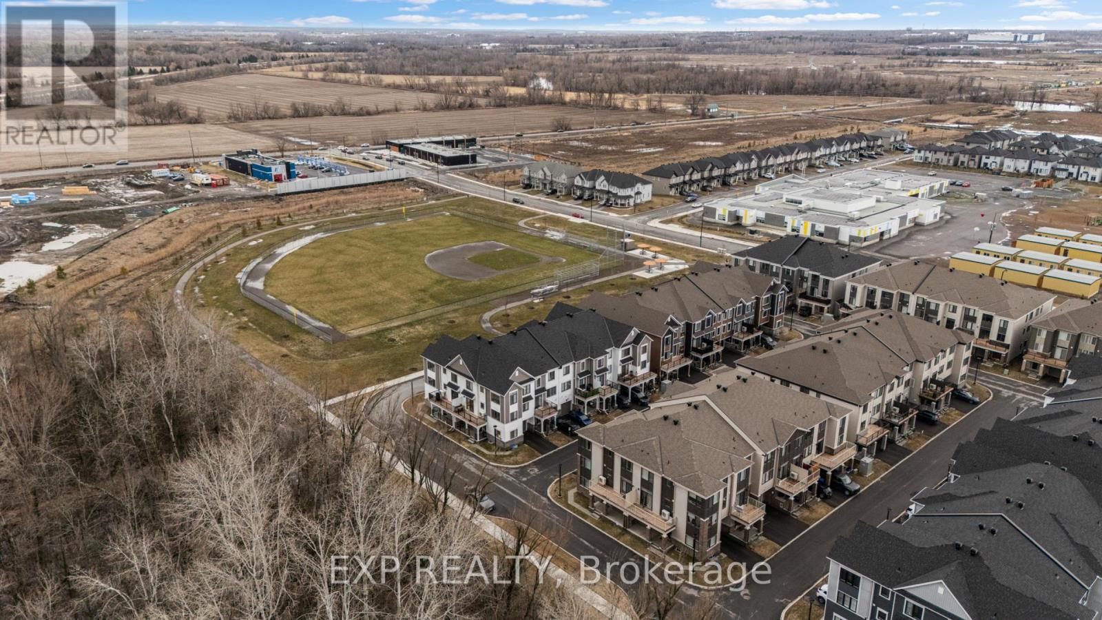 720 HYDRUS PRIVATE, Ottawa, Ontario, K2J7B2 — Photo 4