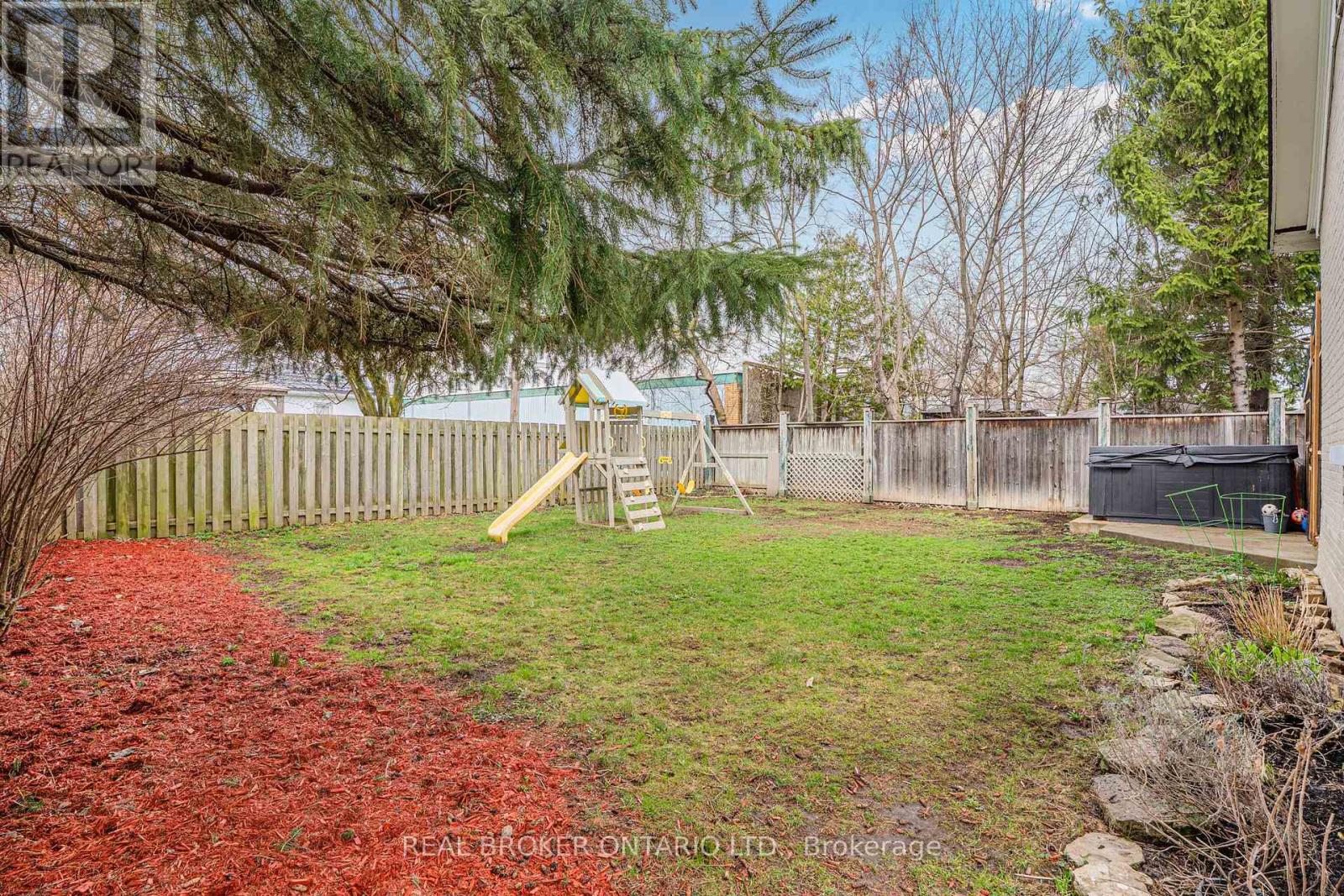 82 BOND STREET, Cambridge, Ontario, N1R4B6 — Photo 10