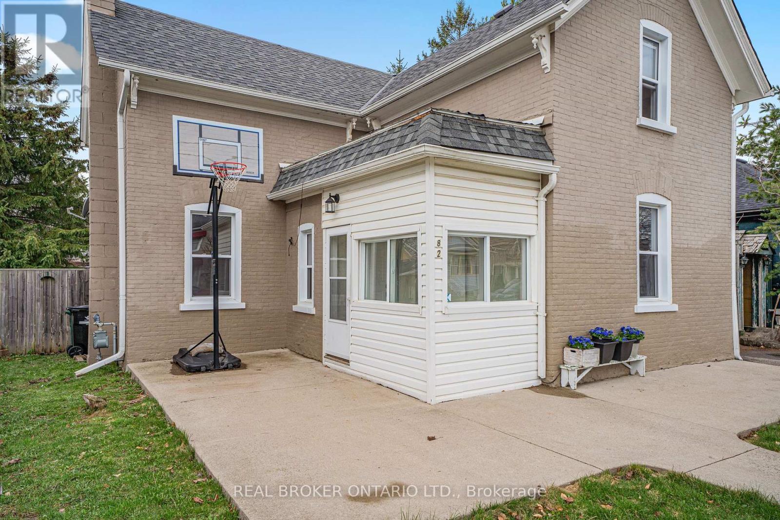 82 BOND STREET, Cambridge, Ontario, N1R4B6 — Photo 12