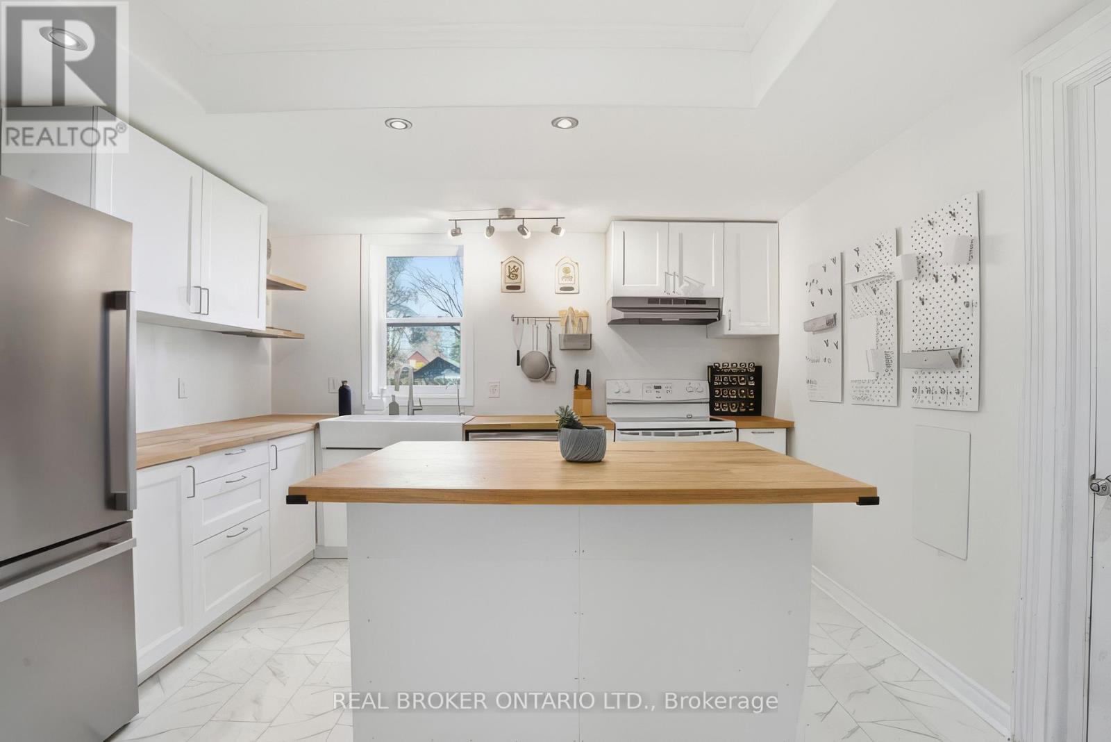 82 BOND STREET, Cambridge, Ontario, N1R4B6 — Photo 18