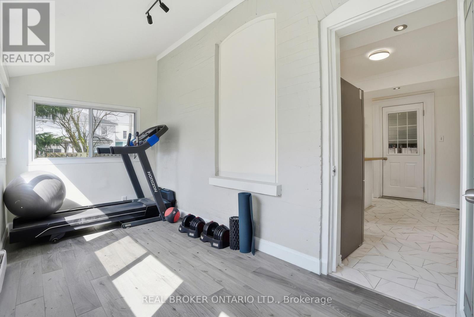 82 BOND STREET, Cambridge, Ontario, N1R4B6 — Photo 19