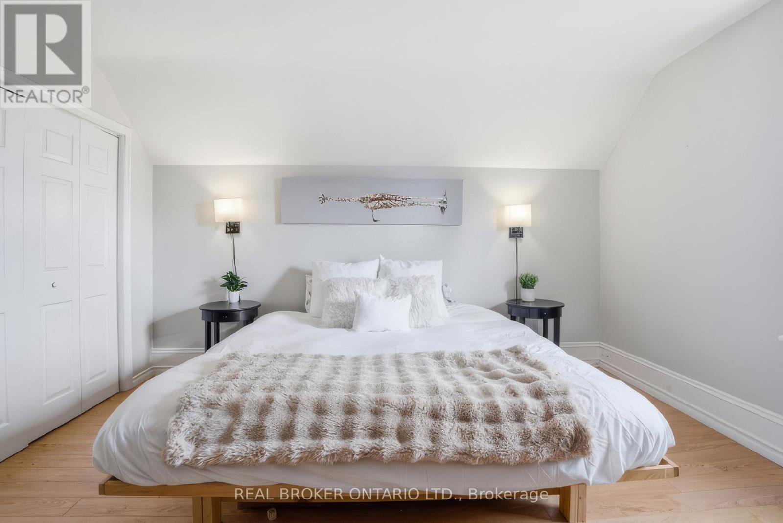 82 BOND STREET, Cambridge, Ontario, N1R4B6 — Photo 28