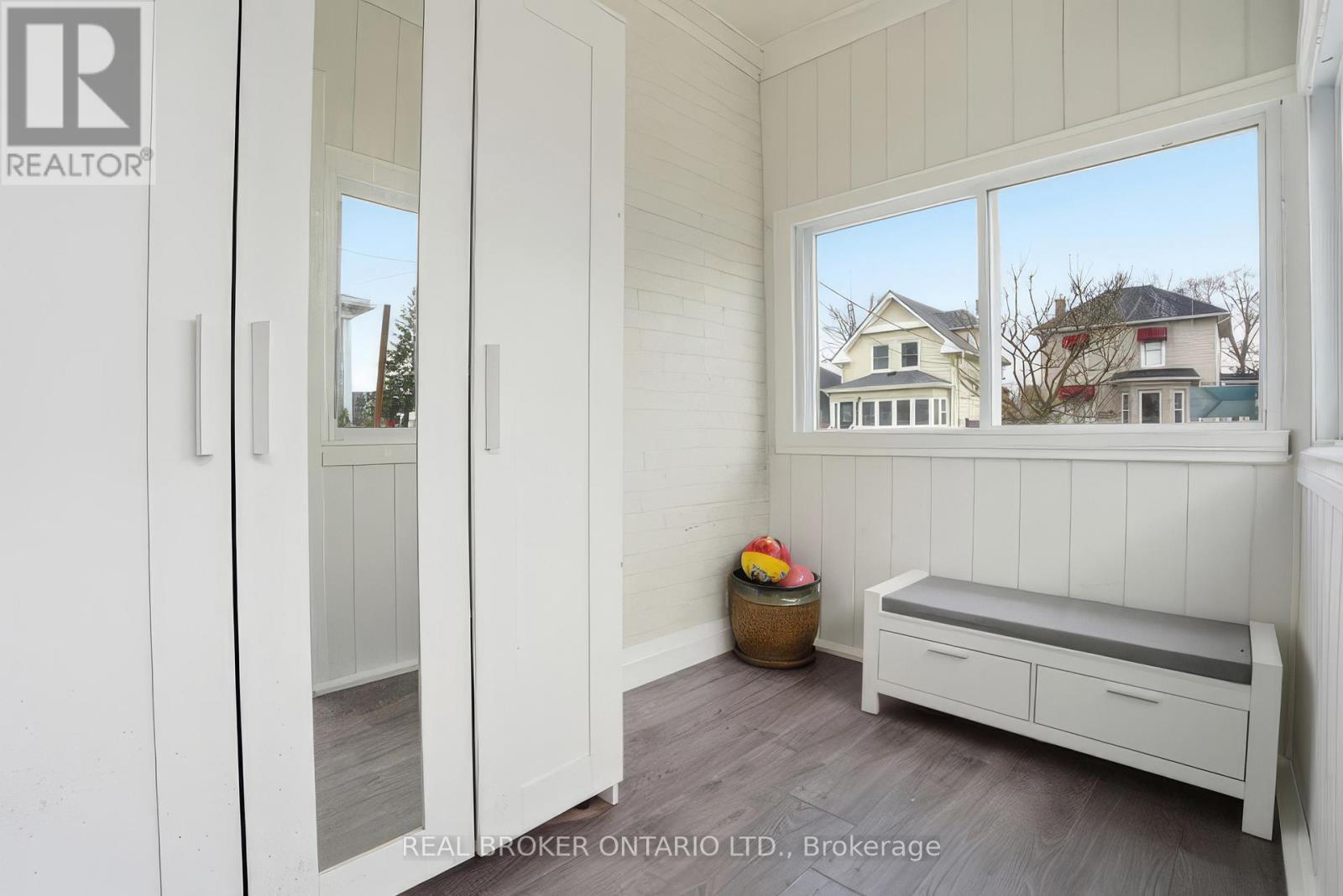 82 BOND STREET, Cambridge, Ontario, N1R4B6 — Photo 37