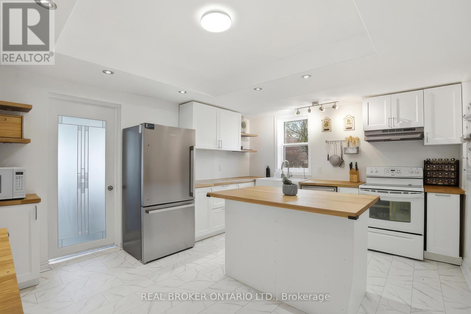82 BOND STREET, Cambridge, Ontario, N1R4B6 — Photo 7