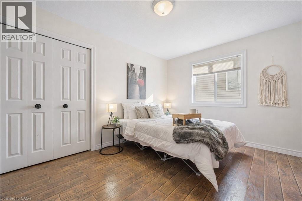 7 HEARTHBRIDGE Street, Kitchener, Ontario, N2R1L5 — Photo 12