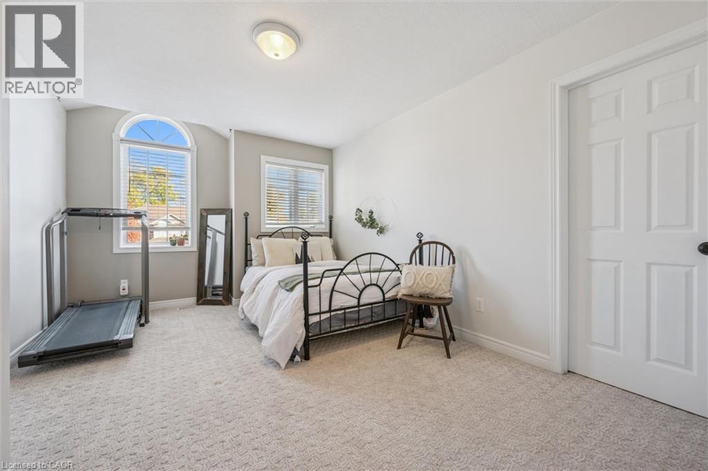 7 HEARTHBRIDGE Street, Kitchener, Ontario, N2R1L5 — Photo 22