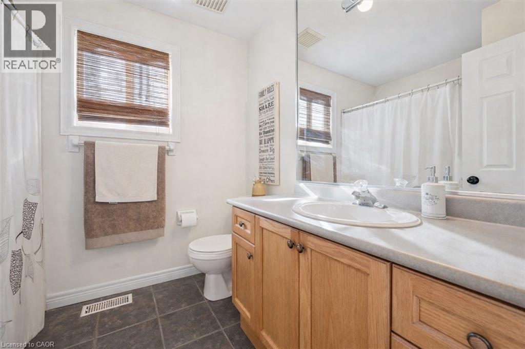 7 HEARTHBRIDGE Street, Kitchener, Ontario, N2R1L5 — Photo 25