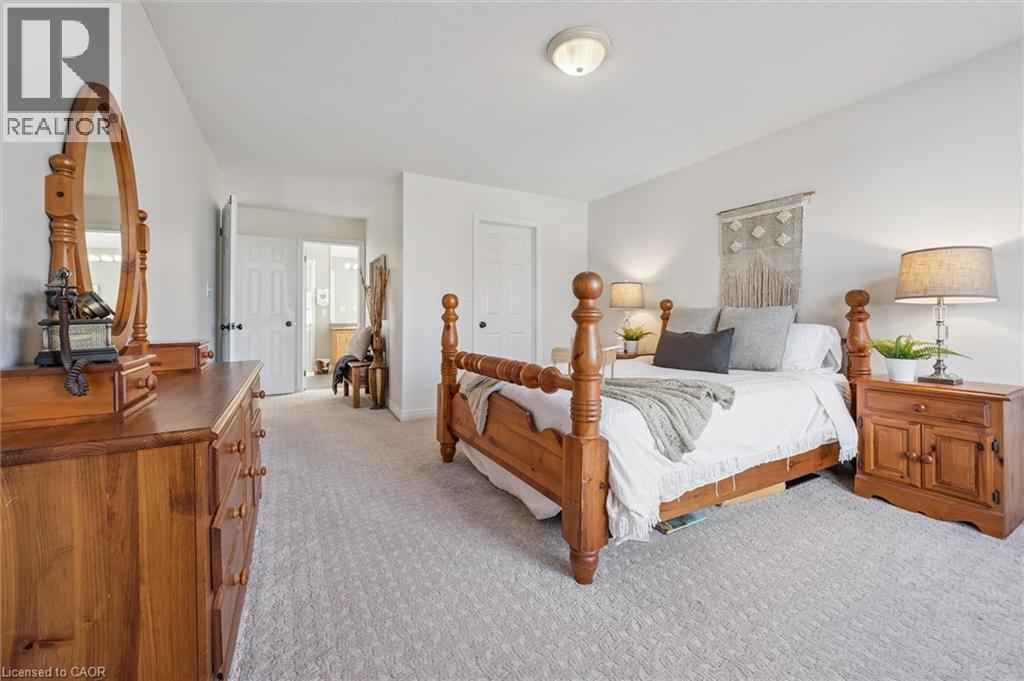 7 HEARTHBRIDGE Street, Kitchener, Ontario, N2R1L5 — Photo 27