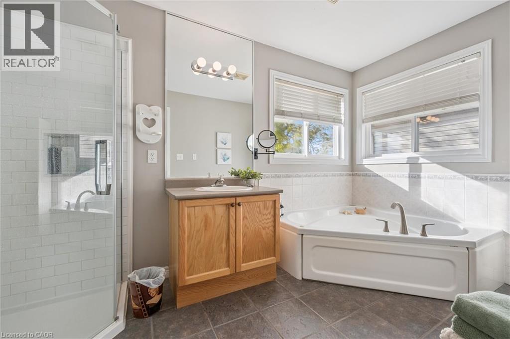 7 HEARTHBRIDGE Street, Kitchener, Ontario, N2R1L5 — Photo 28