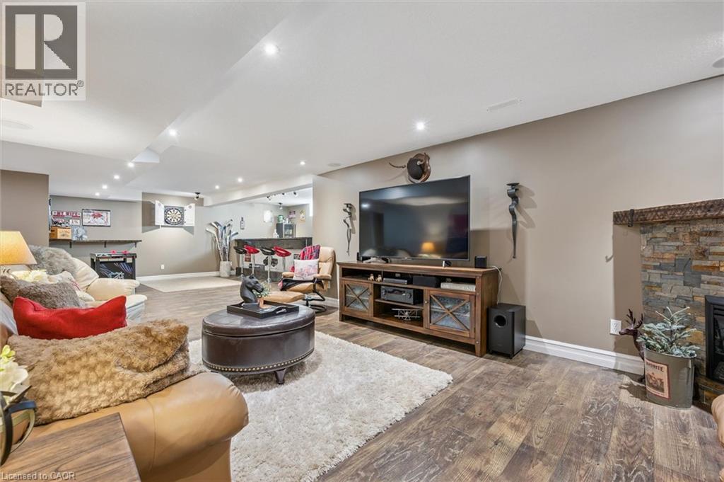 7 HEARTHBRIDGE Street, Kitchener, Ontario, N2R1L5 — Photo 31