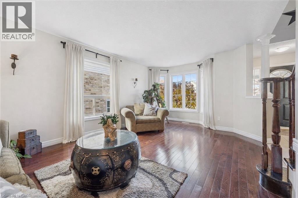 7 HEARTHBRIDGE Street, Kitchener, Ontario, N2R1L5 — Photo 6