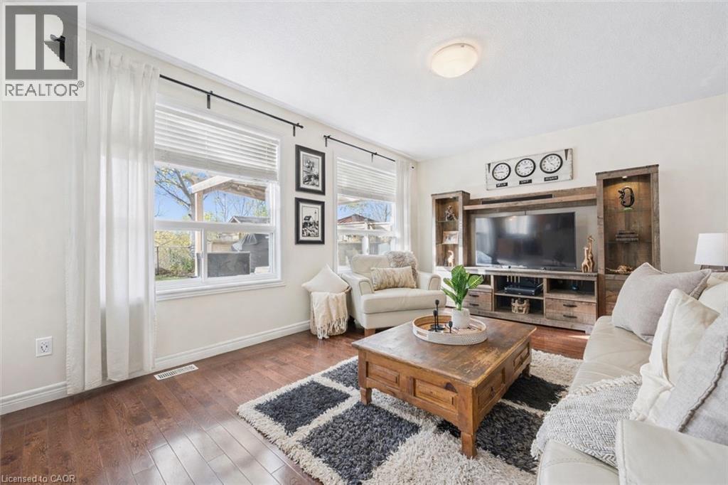 7 HEARTHBRIDGE Street, Kitchener, Ontario, N2R1L5 — Photo 7