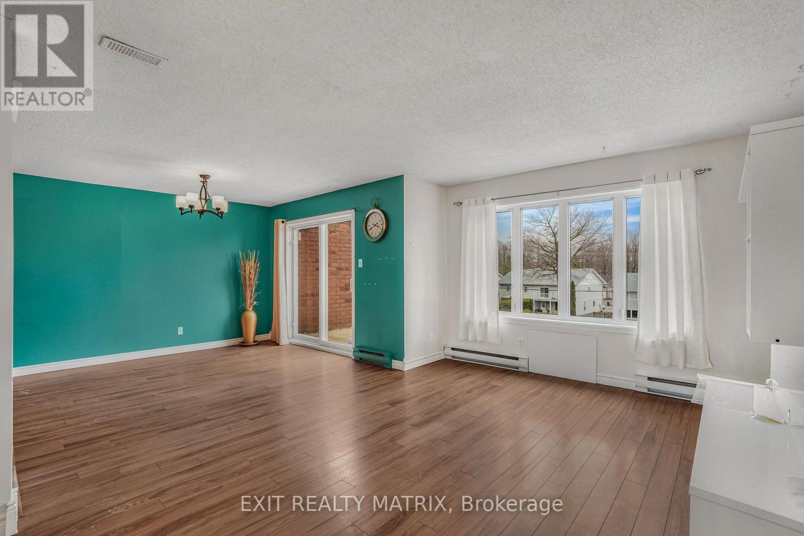 6 - 661 SPENCE AVENUE, Hawkesbury, Ontario, K6A3S2 — Photo 6