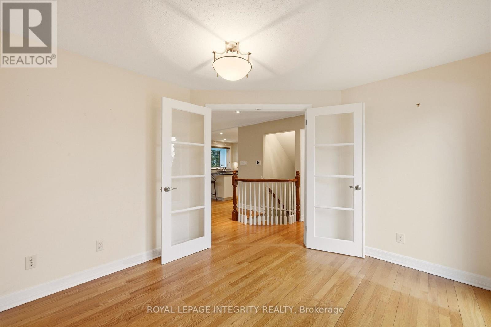 68 BEAVER RIDGE, Ottawa, Ontario, K2E6E4 — Photo 34