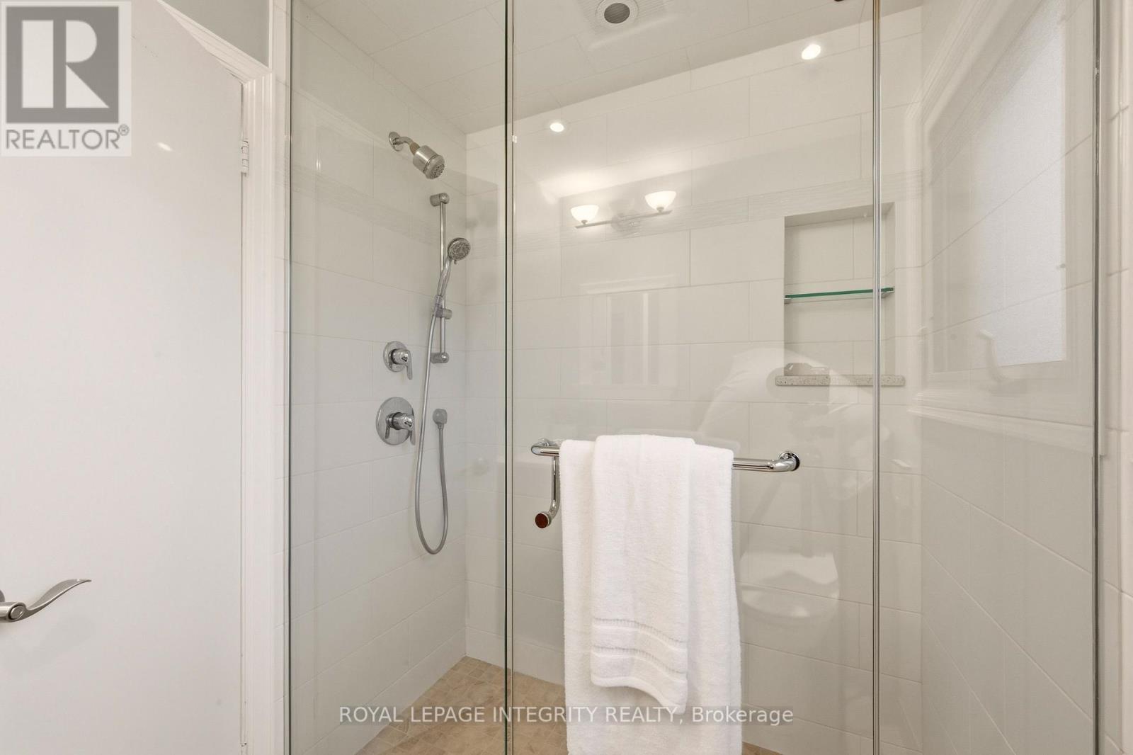 68 BEAVER RIDGE, Ottawa, Ontario, K2E6E4 — Photo 39