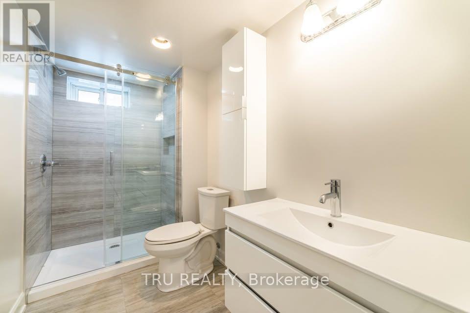 B - 2424 IRIS STREET, Ottawa, Ontario, K2C1C6 — Photo 10