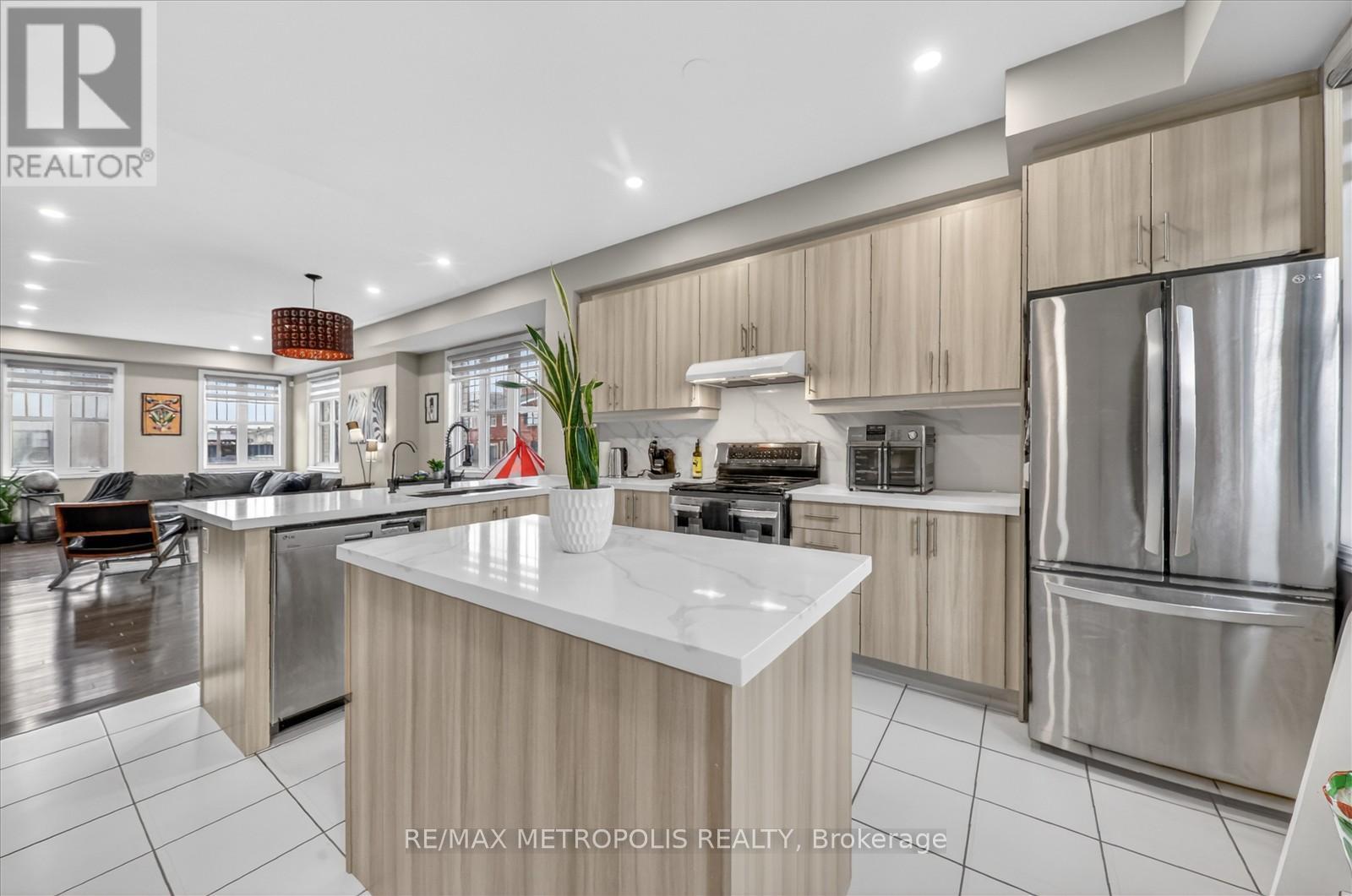 1 BOADWAY CRESCENT, Whitchurch-Stouffville (Stouffville), Ontario, L4A1X9 — Photo 22