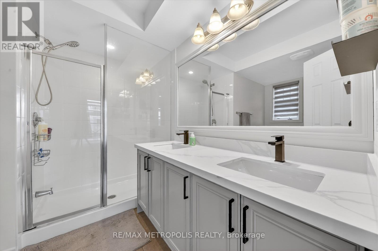 1 BOADWAY CRESCENT, Whitchurch-Stouffville (Stouffville), Ontario, L4A1X9 — Photo 34