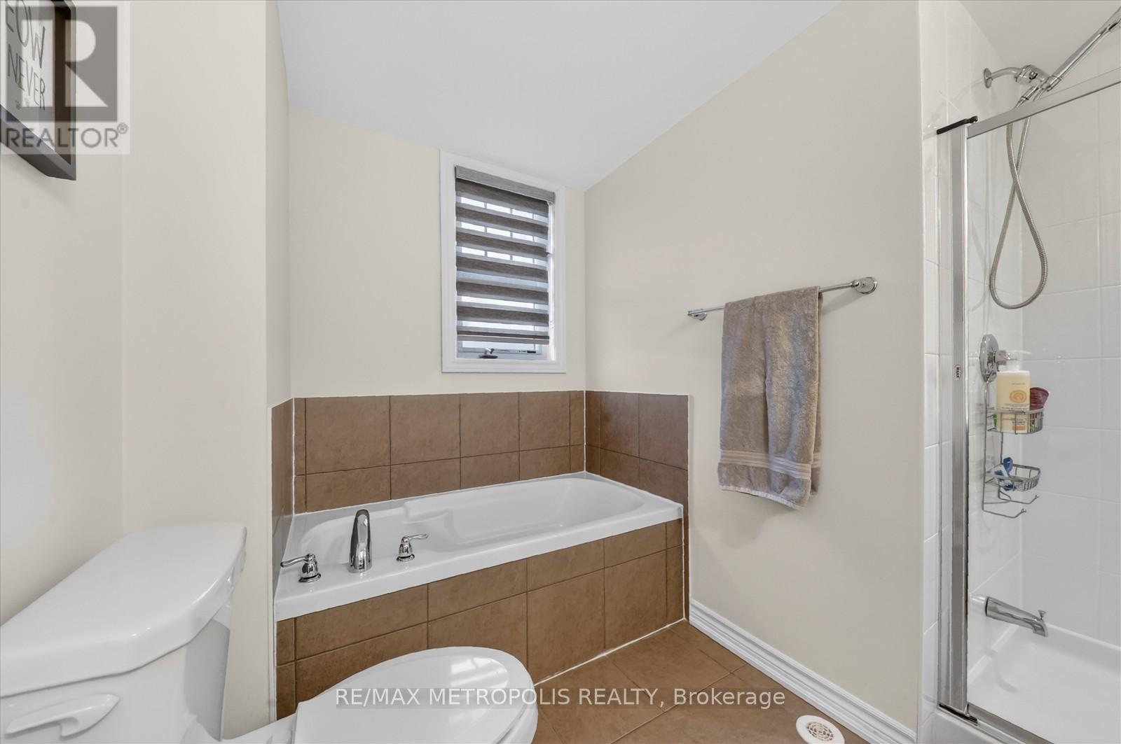 1 BOADWAY CRESCENT, Whitchurch-Stouffville (Stouffville), Ontario, L4A1X9 — Photo 35