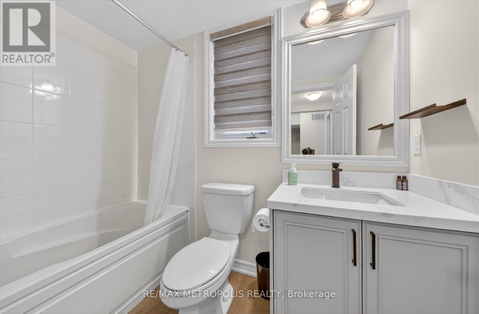 1 BOADWAY CRESCENT, Whitchurch-Stouffville (Stouffville), Ontario, L4A1X9 — Photo 37