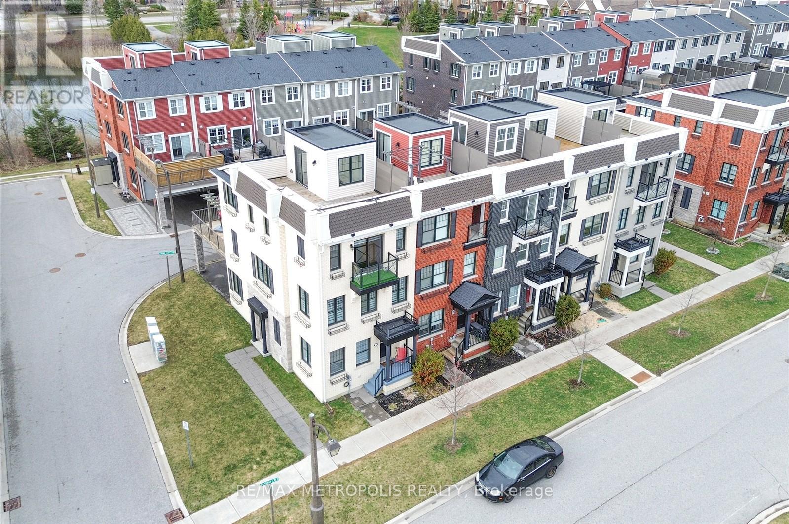 1 BOADWAY CRESCENT, Whitchurch-Stouffville (Stouffville), Ontario, L4A1X9 — Photo 7