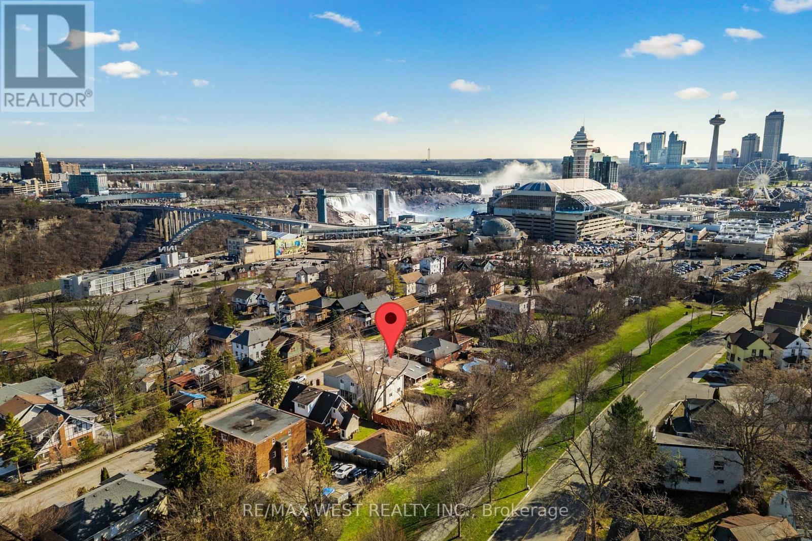 5533 ONTARIO AVENUE, Niagara Falls (Downtown), Ontario, L2E3S4 — Photo 2