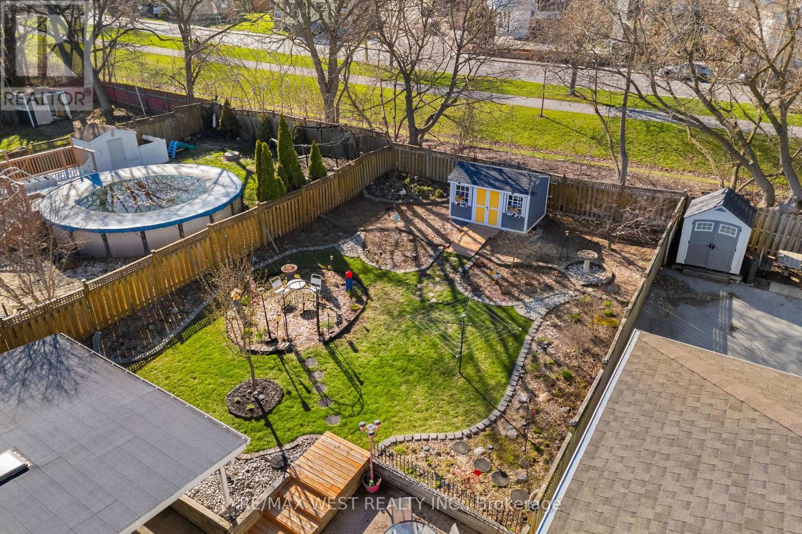 5533 ONTARIO AVENUE, Niagara Falls (Downtown), Ontario, L2E3S4 — Photo 3