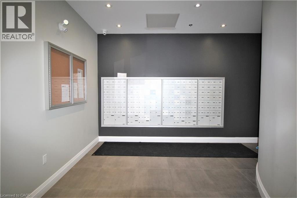 1 REDFERN Avenue Unit# 135, Hamilton, Ontario, L9C0E6 — Photo 23