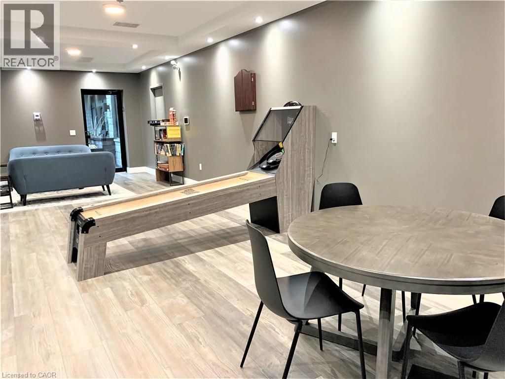 1 REDFERN Avenue Unit# 135, Hamilton, Ontario, L9C0E6 — Photo 6
