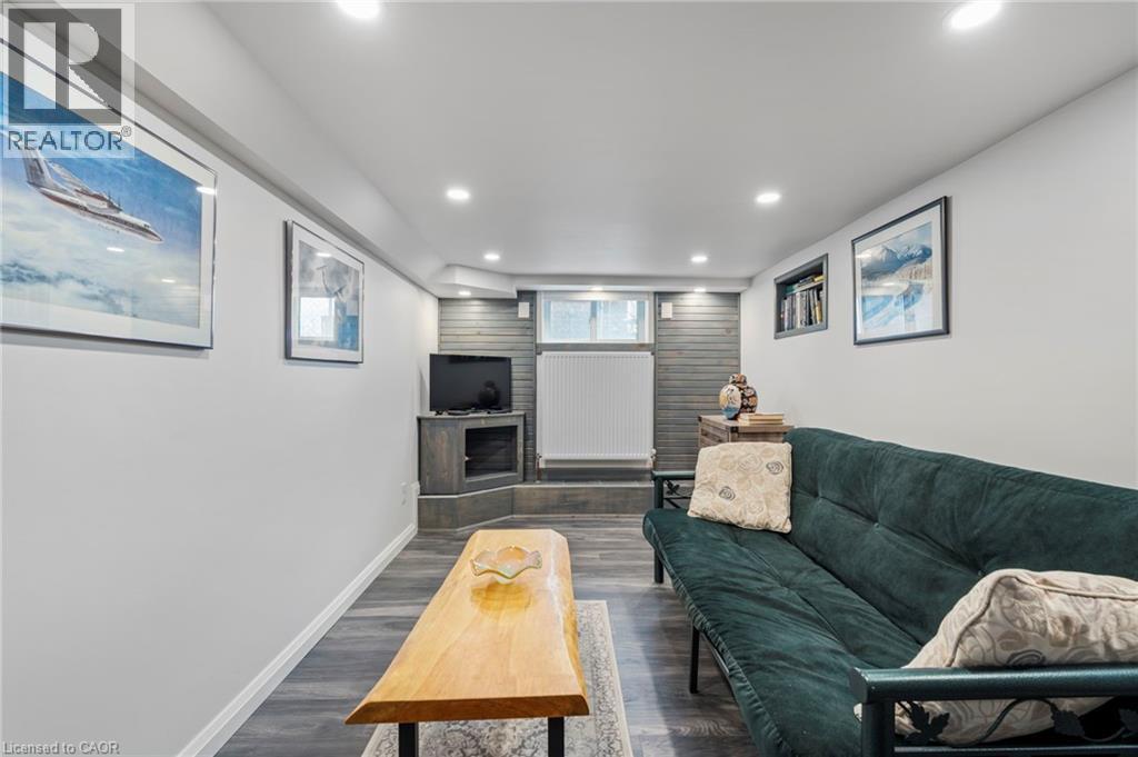 10 LANDOUR Avenue, York, Ontario, M6M4J4 — Photo 26