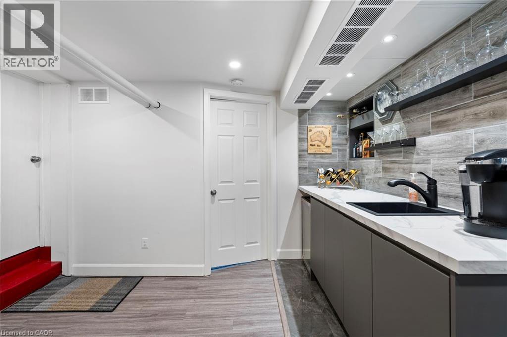 10 LANDOUR Avenue, York, Ontario, M6M4J4 — Photo 27