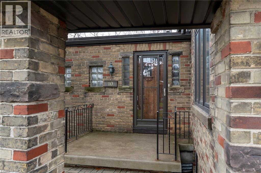 10 LANDOUR Avenue, York, Ontario, M6M4J4 — Photo 3