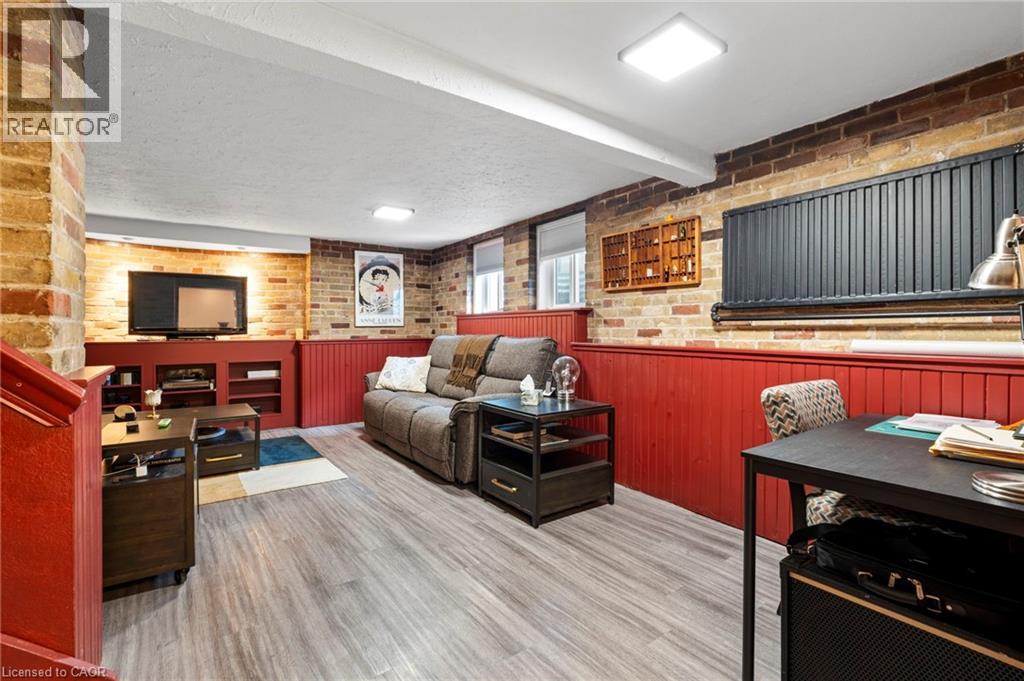 10 LANDOUR Avenue, York, Ontario, M6M4J4 — Photo 33