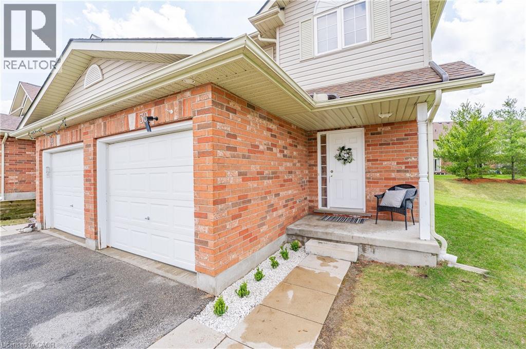 30 FALLOWFIELD Drive, Kitchener, Ontario, N2C0A8 — Photo 3