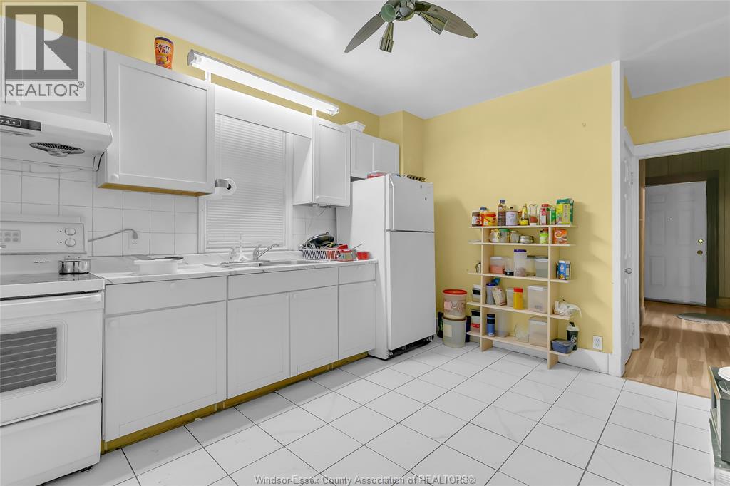 69 SHEPHERD, Windsor, Ontario, N8X2K1 — Photo 9