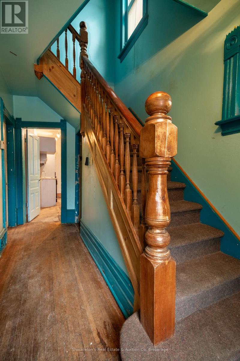 148 REBECCA STREET, Stratford, Ontario, N5A3P3 — Photo 2